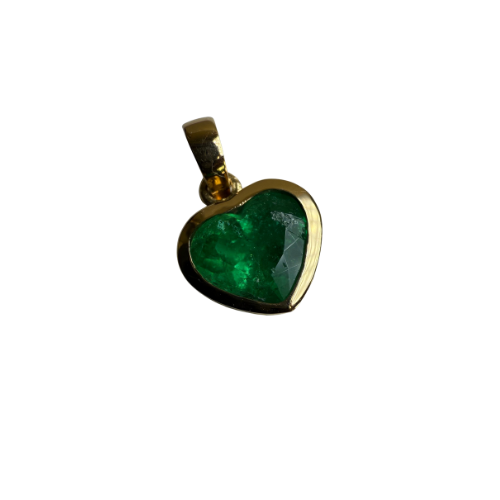 Dije de Esmeralda Natural corte Corazón – Oro 18K | Hecho a Mano en Colombia | Certificado Incluido