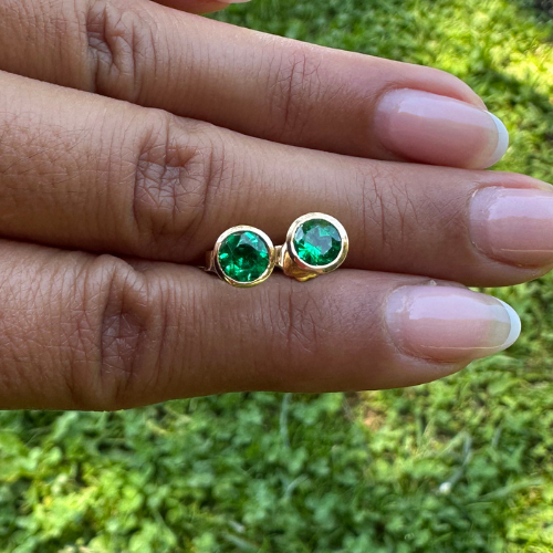 Aretes de Esmeralda Natural Colombiana en Oro 18K – Pendientes Atemporales Hechos a Mano | Certificado Incluido